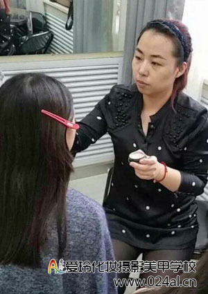 参加中国医科大学校园活动